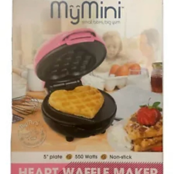 My Mini Pink Heart Shaped Waffle Maker 5" Non-Stick Quickly Heats - Picture 3 of 4